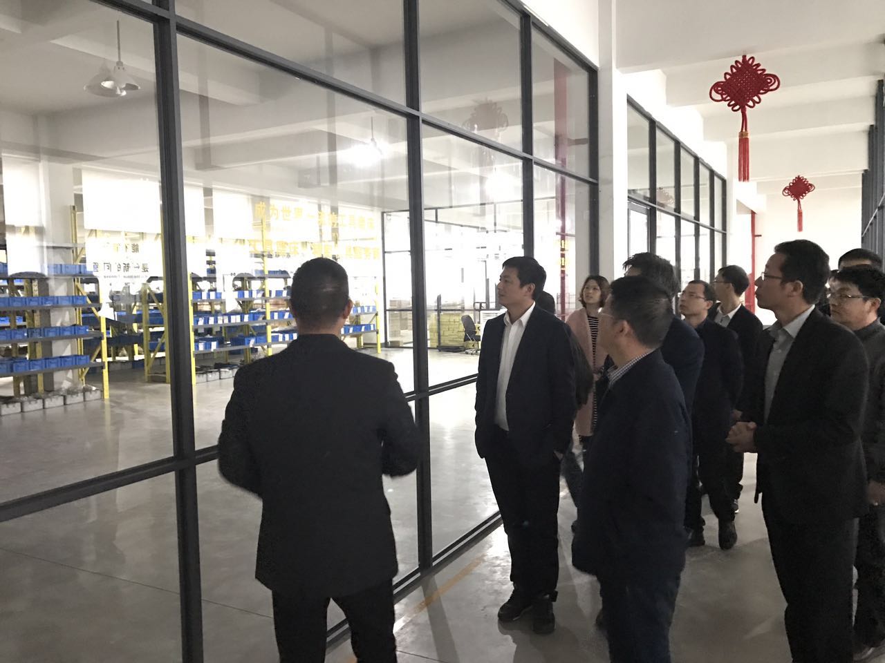 歡迎林建敏市長、省調(diào)研組、臺(tái)州市調(diào)研組一行蒞臨美日機(jī)床調(diào)研指導(dǎo)